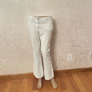 Elegant White Flare Jeans for Women